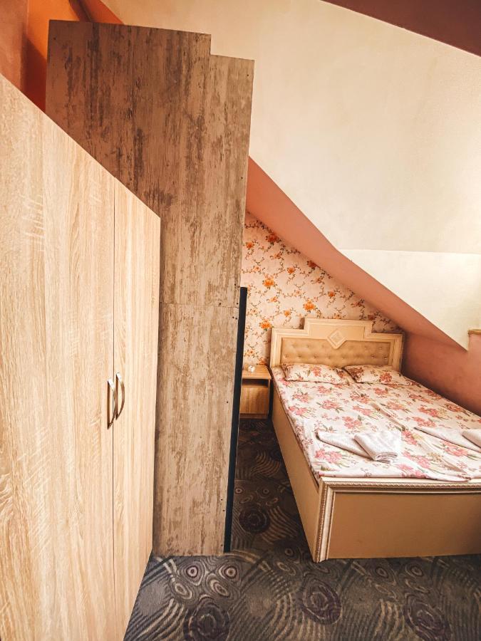 Crystal Villa Hotel Erywań Zewnętrze zdjęcie